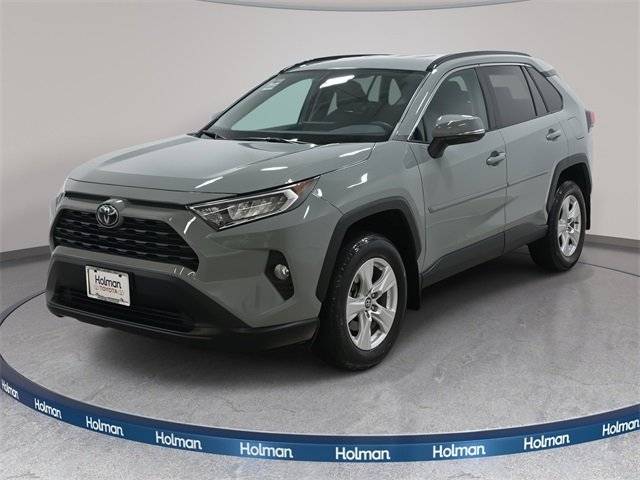 2020 Toyota RAV4 XLE AWD photo