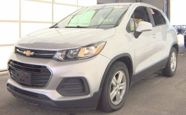 2021 Chevrolet Trax LS FWD photo