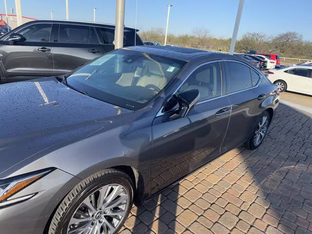 2020 Lexus ES ES 350 FWD photo