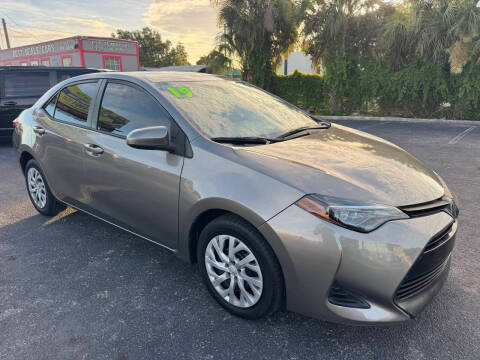 2019 Toyota Corolla LE FWD photo