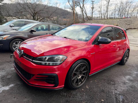 2020 Volkswagen Golf GTI S FWD photo