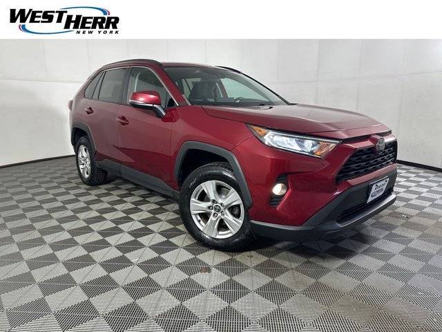 2020 Toyota RAV4 XLE AWD photo