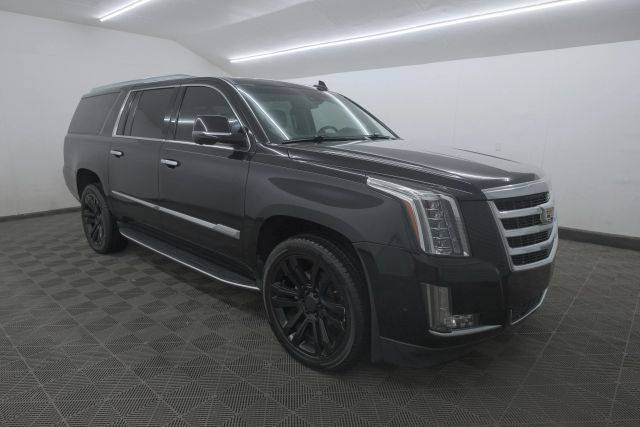 2019 Cadillac Escalade ESV Luxury 4WD photo