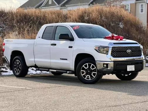 2020 Toyota Tundra SR5 4WD photo