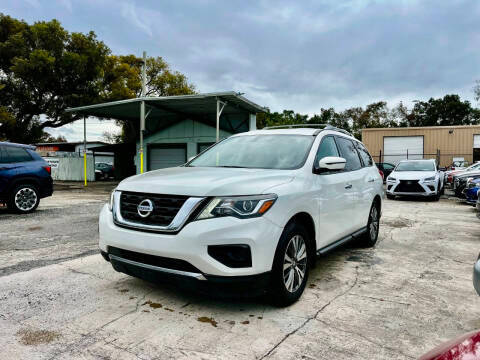 2020 Nissan Pathfinder S FWD photo