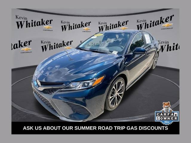 2020 Toyota Camry SE FWD photo
