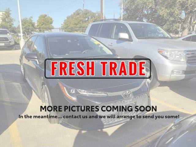 2021 Toyota Corolla LE FWD photo