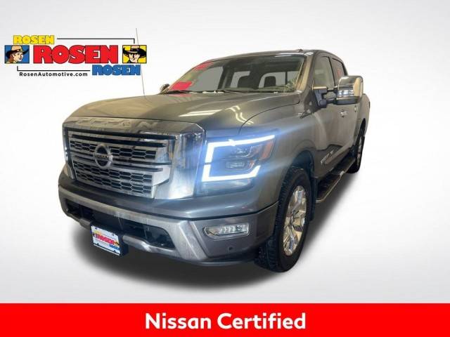 2020 Nissan Titan SL 4WD photo