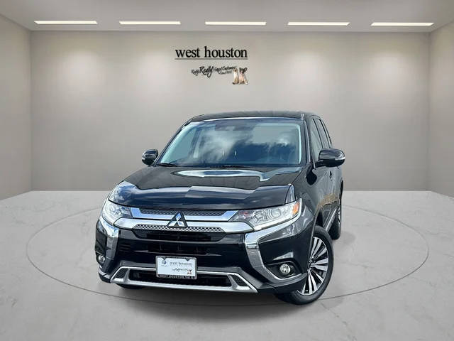 2020 Mitsubishi Outlander SE FWD photo