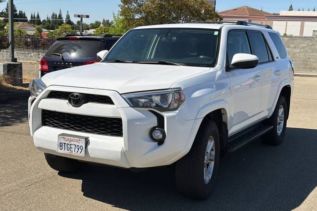 2019 Toyota 4Runner SR5 4WD photo