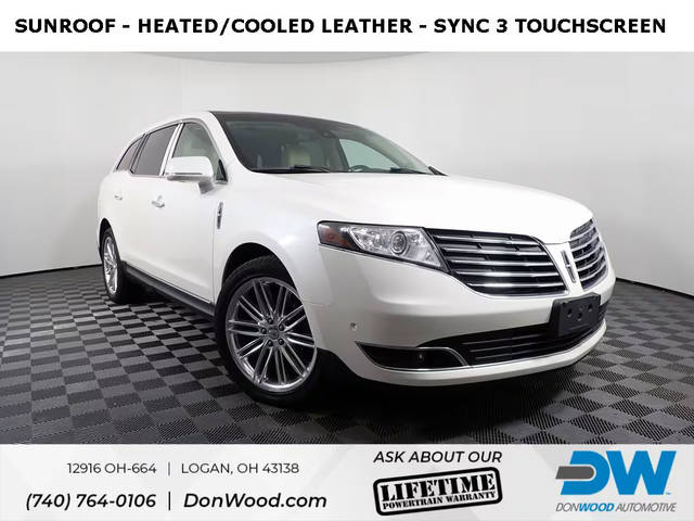 2019 Lincoln MKT Reserve AWD photo