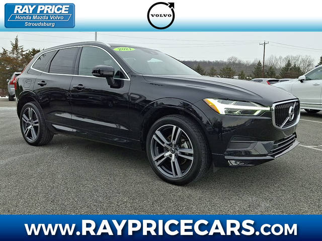 2021 Volvo XC60 Momentum AWD photo