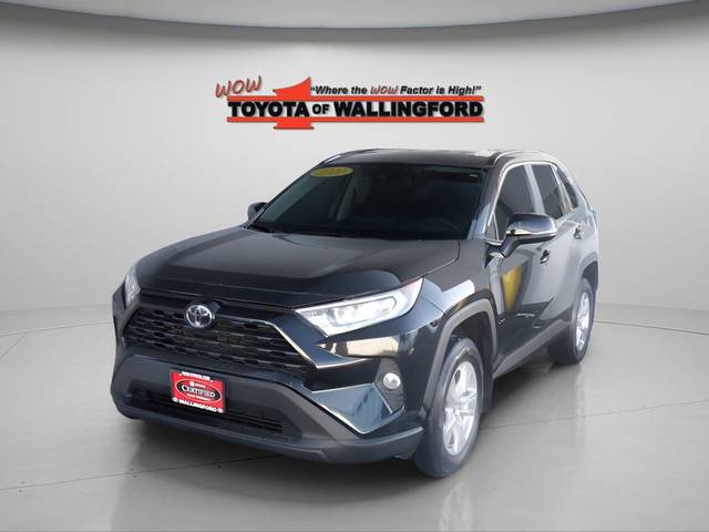 2020 Toyota RAV4 XLE AWD photo