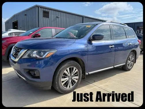 2020 Nissan Pathfinder SV FWD photo