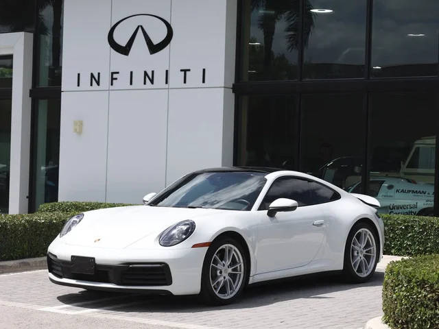 2020 Porsche 911 Carrera RWD photo
