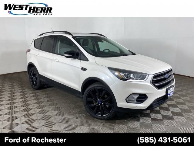 2019 Ford Escape Titanium 4WD photo