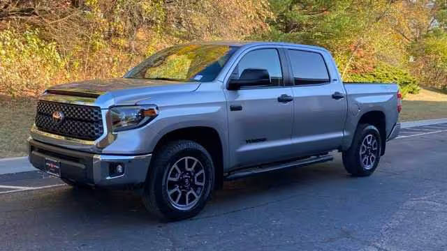 2020 Toyota Tundra SR5 4WD photo