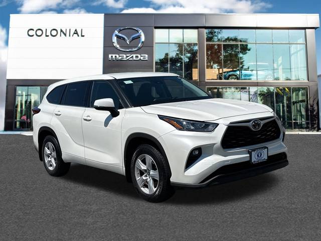 2020 Toyota Highlander LE AWD photo