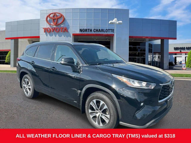 2020 Toyota Highlander Hybrid XLE AWD photo