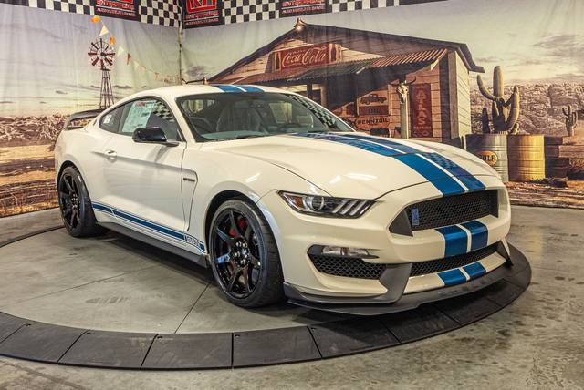 2020 Ford Mustang Shelby GT350R RWD photo