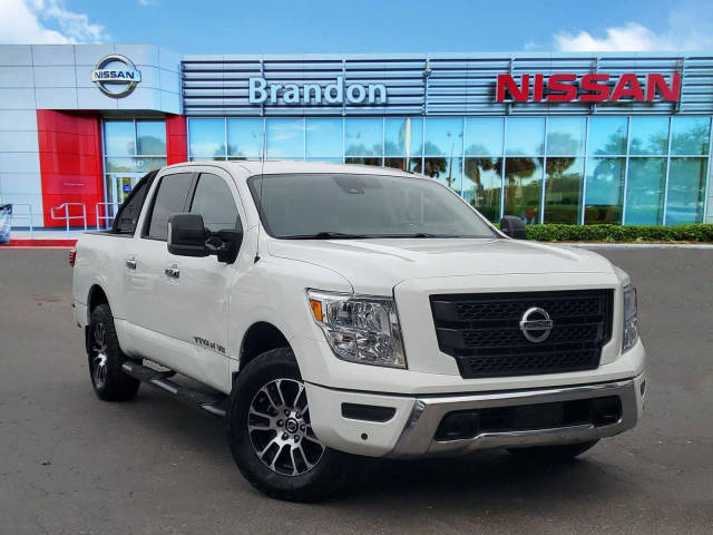 2020 Nissan Titan SV 4WD photo