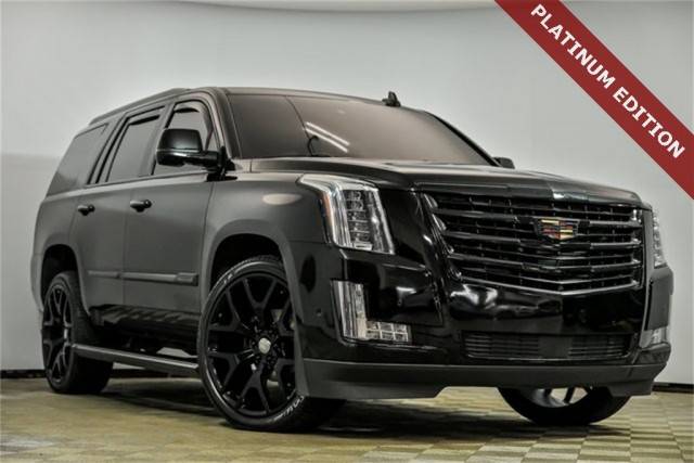 2018 Cadillac Escalade Platinum 4WD photo