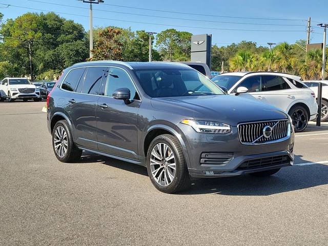 2021 Volvo XC90 Momentum AWD photo