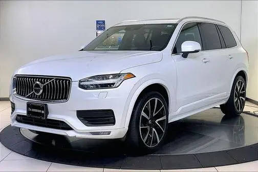 2021 Volvo XC90 Momentum AWD photo