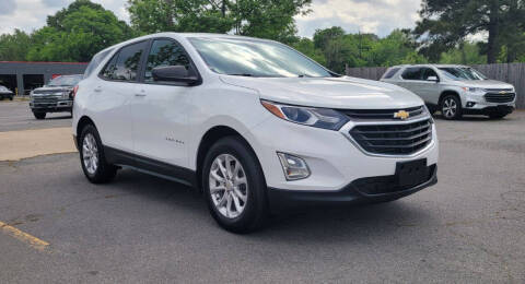 2020 Chevrolet Equinox LS FWD photo