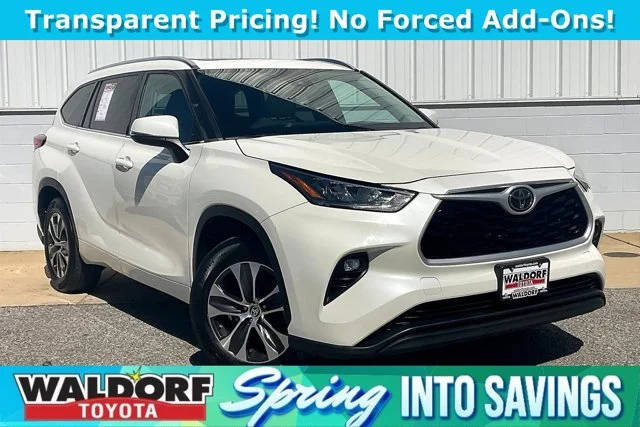 2020 Toyota Highlander XLE FWD photo