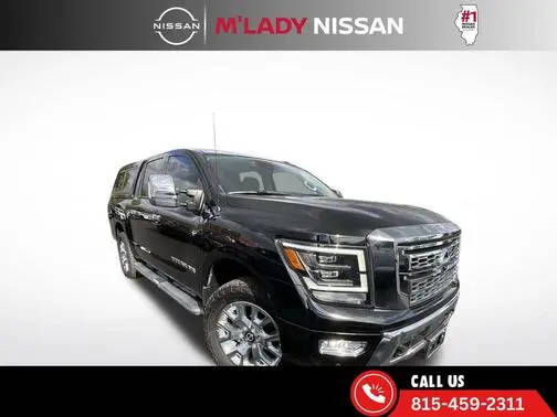 2020 Nissan Titan SL 4WD photo