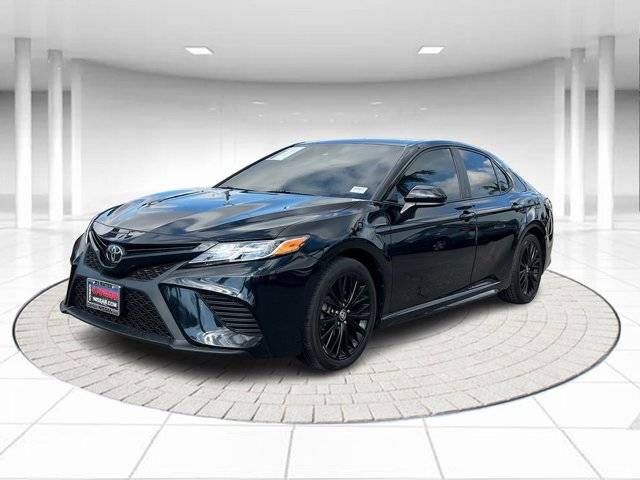 2020 Toyota Camry SE Nightshade FWD photo