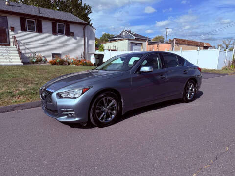 2017 Infiniti Q50 3.0t Signature Edition RWD photo