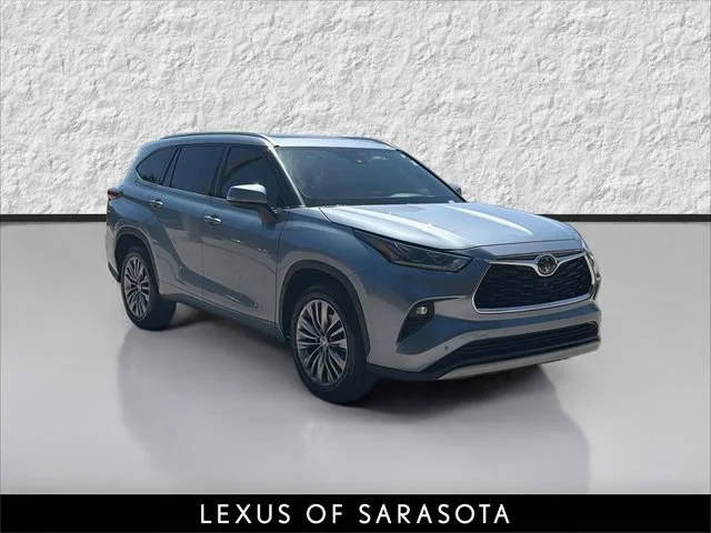2020 Toyota Highlander Platinum FWD photo