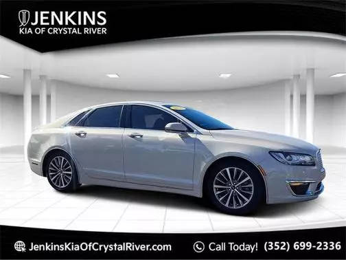 2020 Lincoln MKZ Standard FWD photo