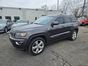 2020 Jeep Grand Cherokee Laredo E 4WD photo