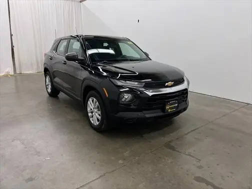 2021 Chevrolet TrailBlazer LS FWD photo