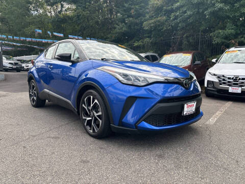 2020 Toyota C-HR XLE FWD photo