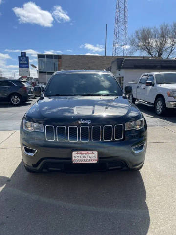 2020 Jeep Grand Cherokee Laredo E 4WD photo