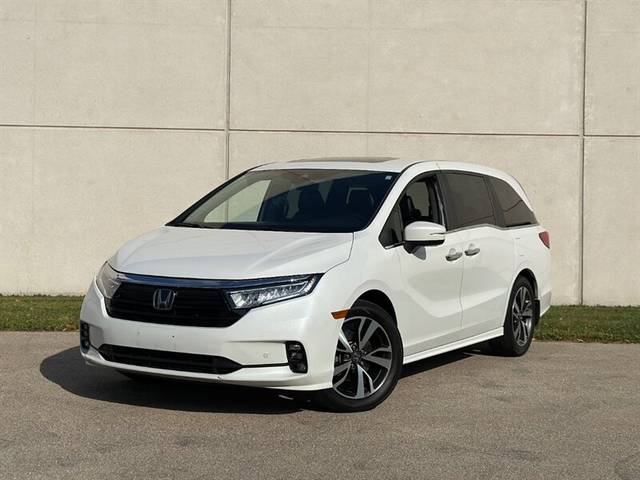 2021 Honda Odyssey Touring FWD photo