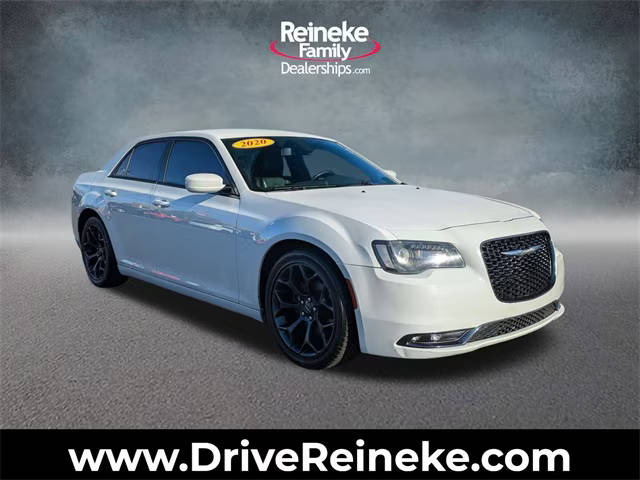 2020 Chrysler 300 300S RWD photo