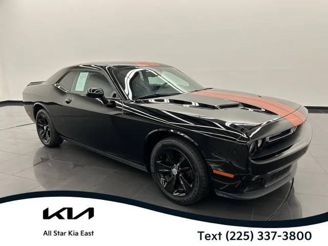 2019 Dodge Challenger SXT RWD photo