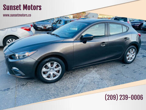 2015 Mazda 3 i Sport FWD photo