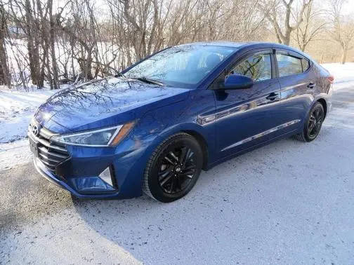 2019 Hyundai Elantra SEL FWD photo
