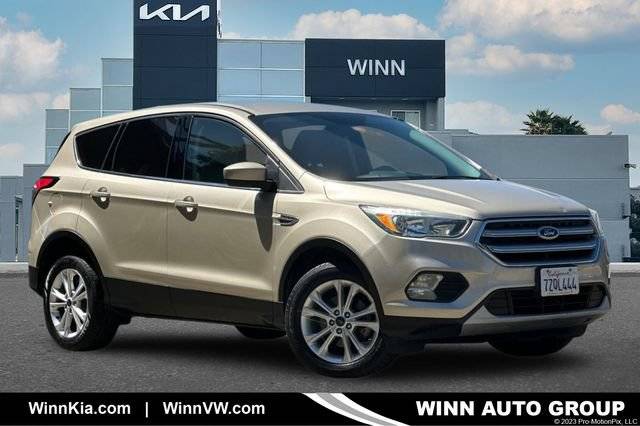 2017 Ford Escape SE FWD photo