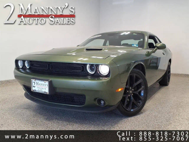 2020 Dodge Challenger SXT RWD photo