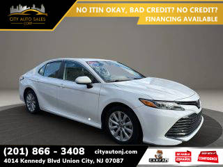 2020 Toyota Camry LE FWD photo