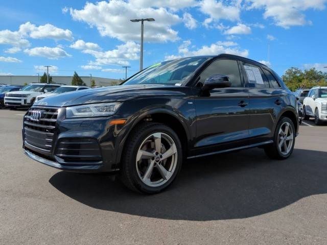 2020 Audi Q5 Titanium Premium Plus AWD photo