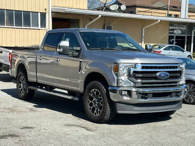 2020 Ford F-250 Super Duty LARIAT 4WD photo