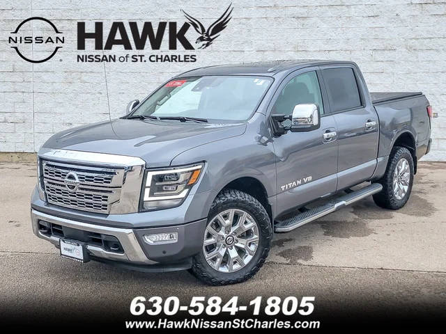 2020 Nissan Titan SL 4WD photo